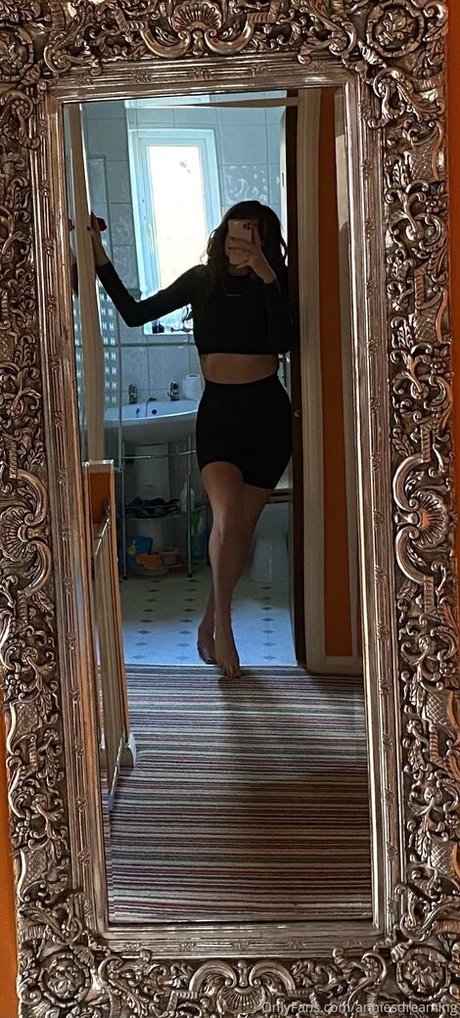 annieecharlottefree star pornographique des photos