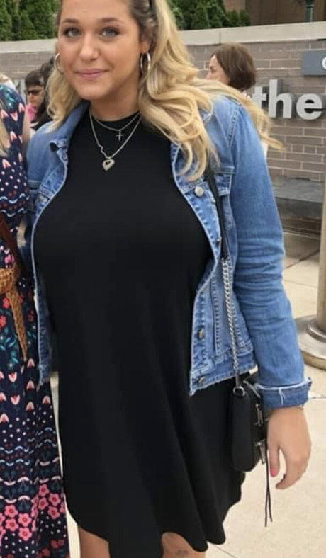 Sabina Badzim sexo modelo galerías