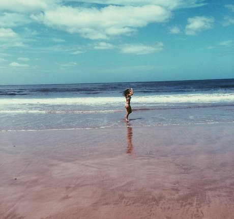 Alanna Pow étoile de haute qualité image