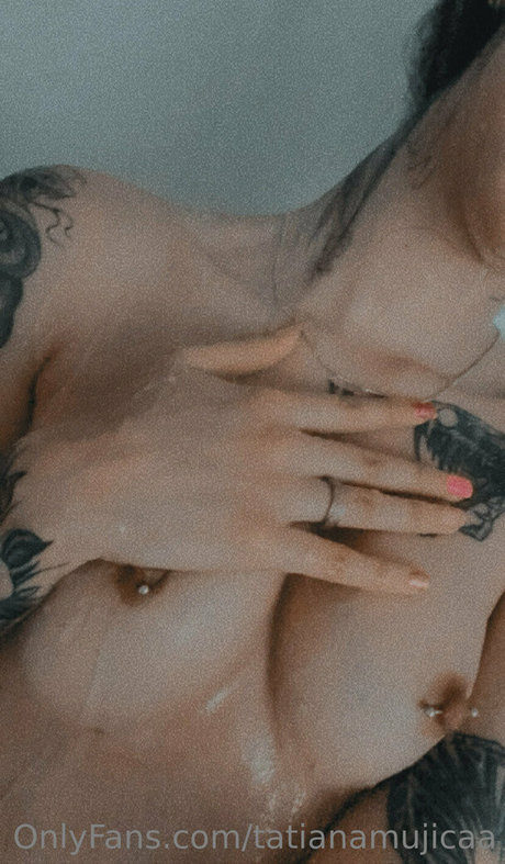 tatianamujicaa estrella desnuda foto