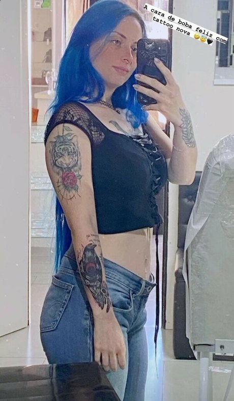 Ellen Natalia modelo caliente foto