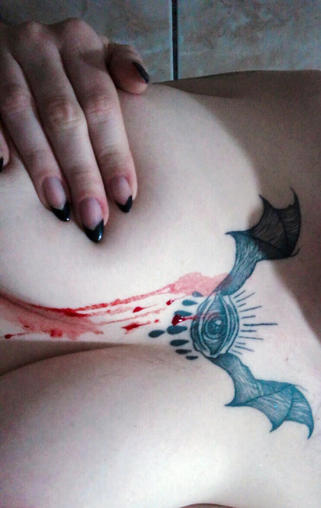 Ellen Natalia estrella porno atractiva archivo