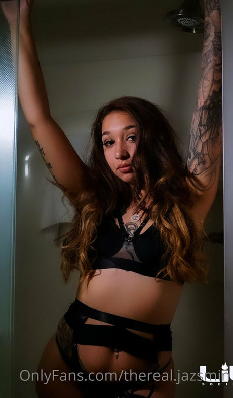 thereal jazsmin estrella erótica galerías