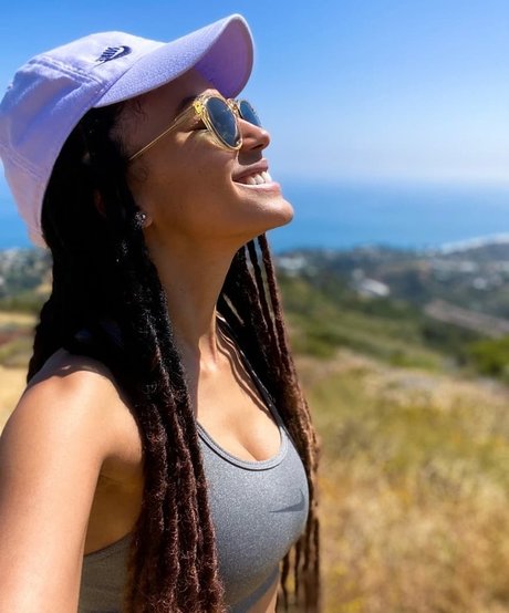 Andy Allo star du porno belle img