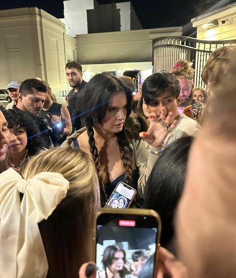 Lana Del Rey desnudos de estrellas archivo