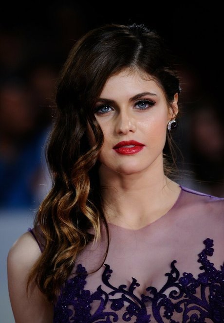 Alexandra Daddario perfect star gallery