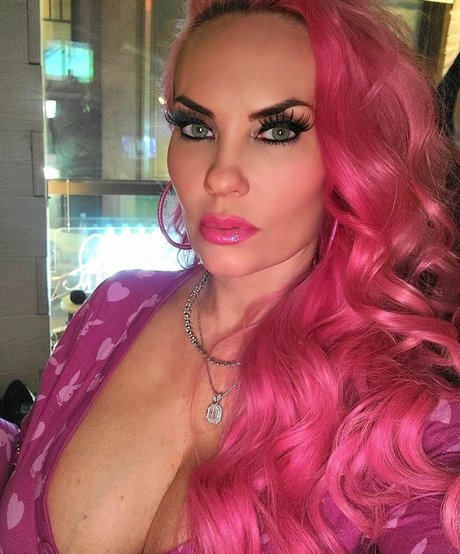 Nicole Coco Austin hot model image