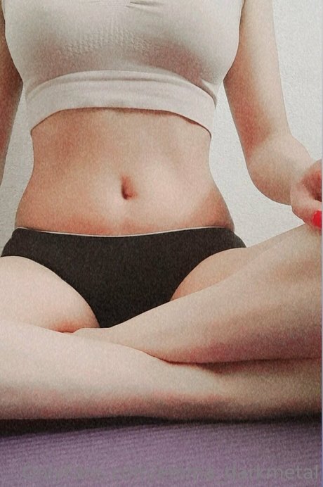 emma darkmetal buena estrella porno galería