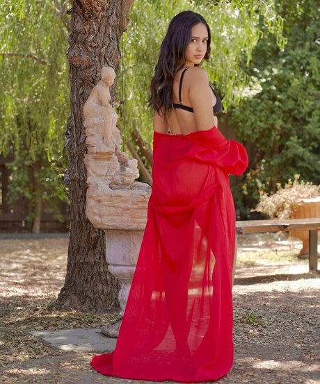 Emily Tosta actriz sexual recopilación