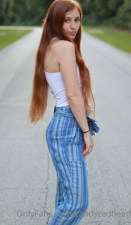 candyredhead modèle nu archive