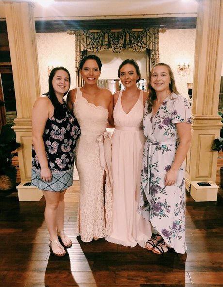 Hannah F modelo caliente foto