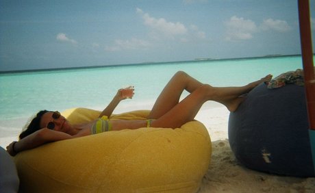 Nina Dobrev actrice hd collection