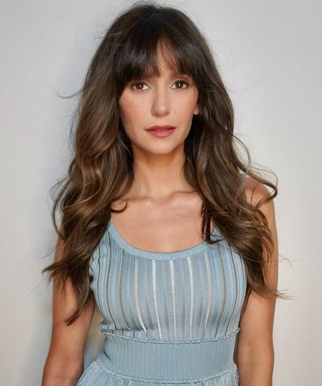 Nina Dobrev bonita estrella foto