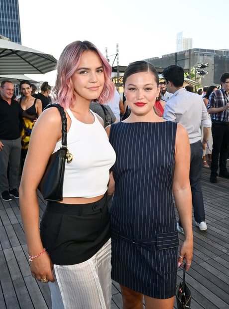 Madison Iseman estrella caliente galería