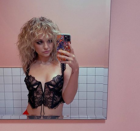 Madison Iseman estrella de alta definición galería