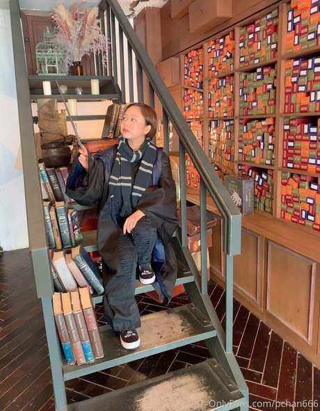 Pchan666 bonita actriz galerías