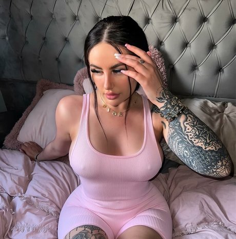 Beckie Holloway nus star du porno images