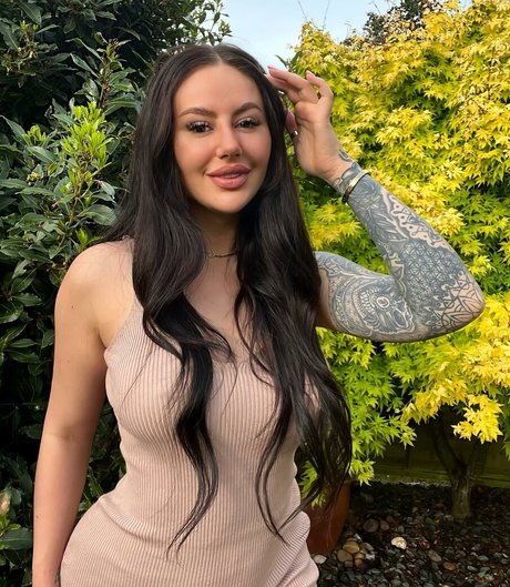 Beckie Holloway art star du porno img