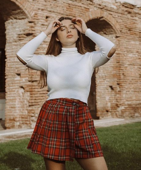 Giusy Piazza actrice sexy archive