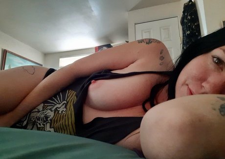 mmmeghanxx estrella porno atractiva foto