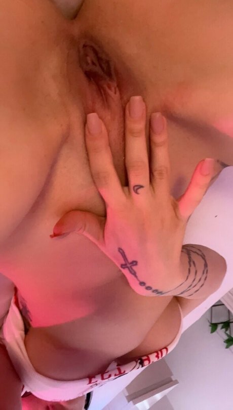 transgender onlyfans beautiful naked pics