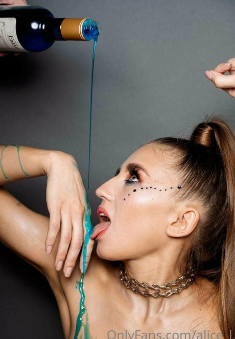 alice l actrice hd image