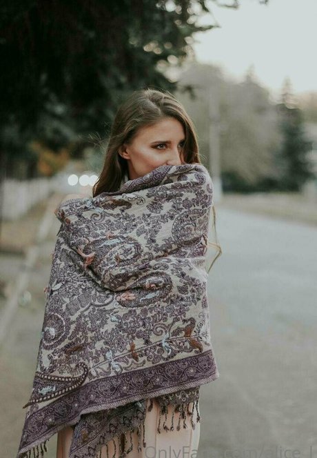 alice l estrella hd galerías