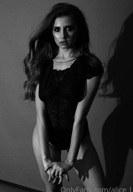 alice l nice model photos