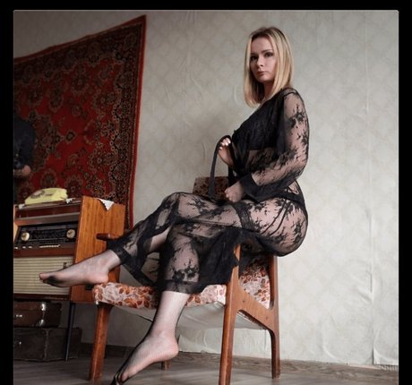 Jannet In Cosplay star du porno gratuit img