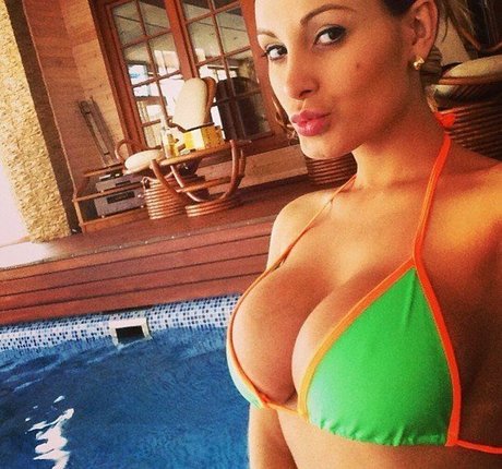 Andressa Urach sexo modelo foto