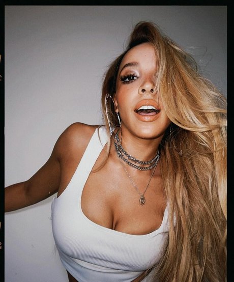 Tinashe arte estelar recopilación