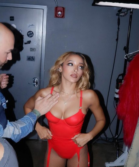 Tinashe étoile adulte galeries