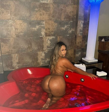 karmaexotica sexe star img