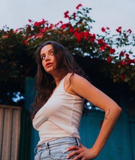 esposa morena onlyfans arriba agradable imágenes