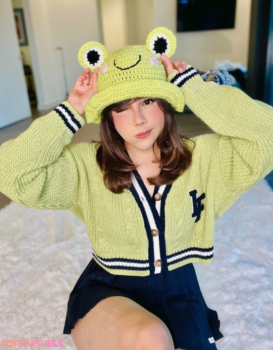 Neekolul modelo exclusivo galería