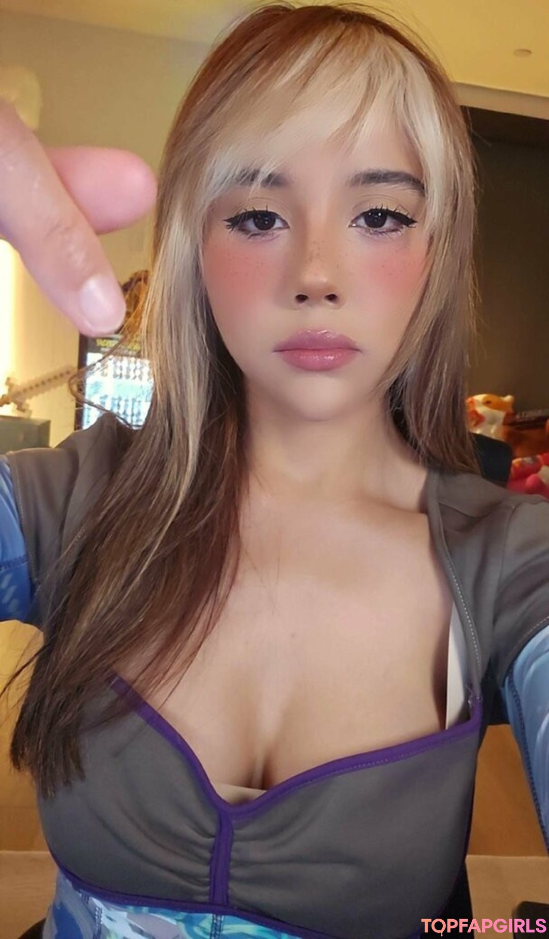 gros pénis twink onlyfans haut sexy archive