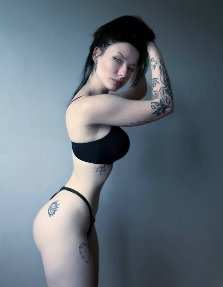 innervus estrella erótica fotos