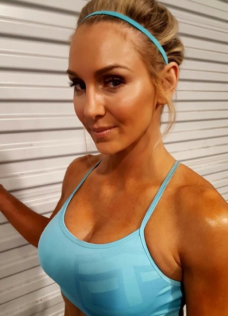 Charlotte Flair actriz exclusiva imágenes