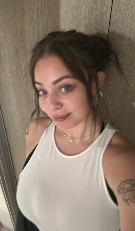 Isabella Dorta actriz desnuda foto