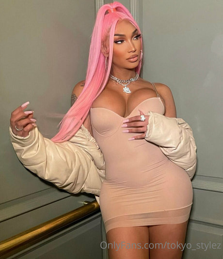 Tokyo Stylez modelo erótico galerías