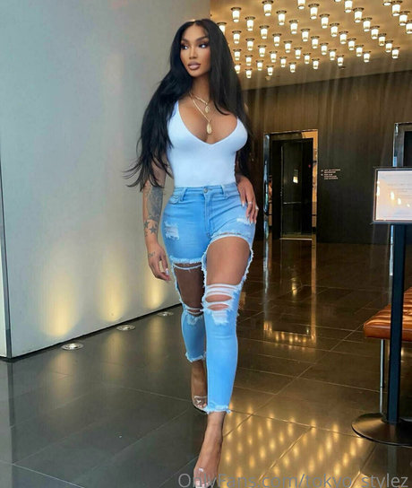 Tokyo Stylez estrella exclusiva galerías