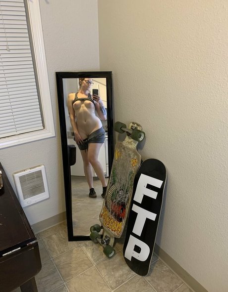misty maven pretty pornstar pics