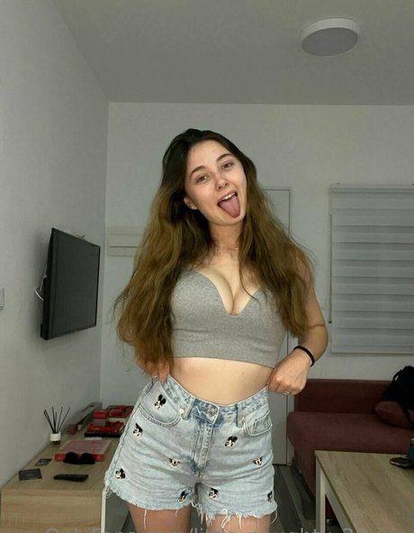 little naughty 20 vip estrella porno en alta definición archivo