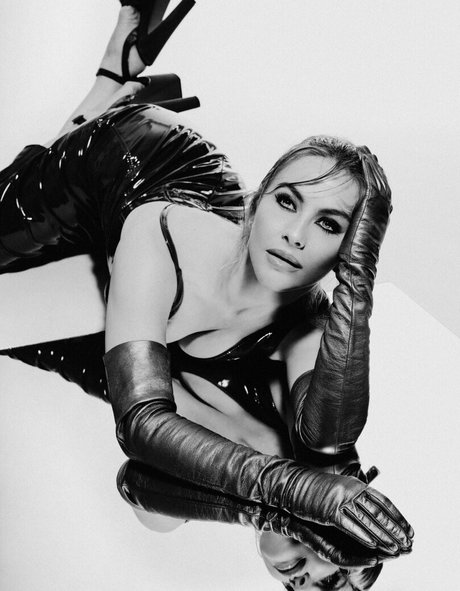 Julianne Hough star du porno en haute qualité img