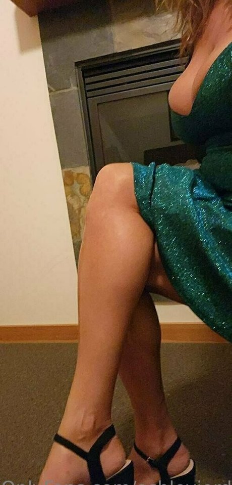 ashleyjordanofficial actriz caliente foto