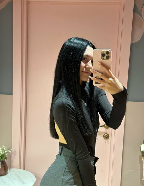 Kari i star érotique img