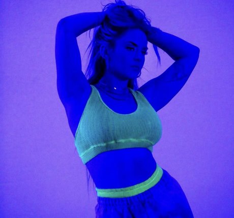 Jojo Levesque sexo modelo imágenes