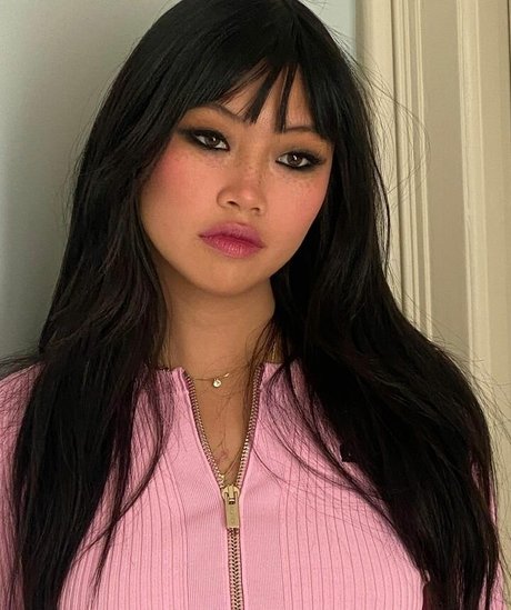 Radvxz modelo desnudos imagen