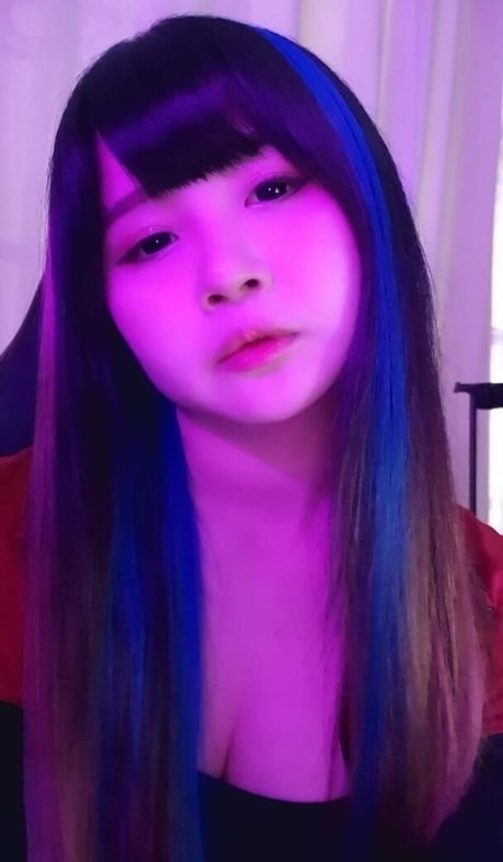 Clarissa Punipun modèles nus img