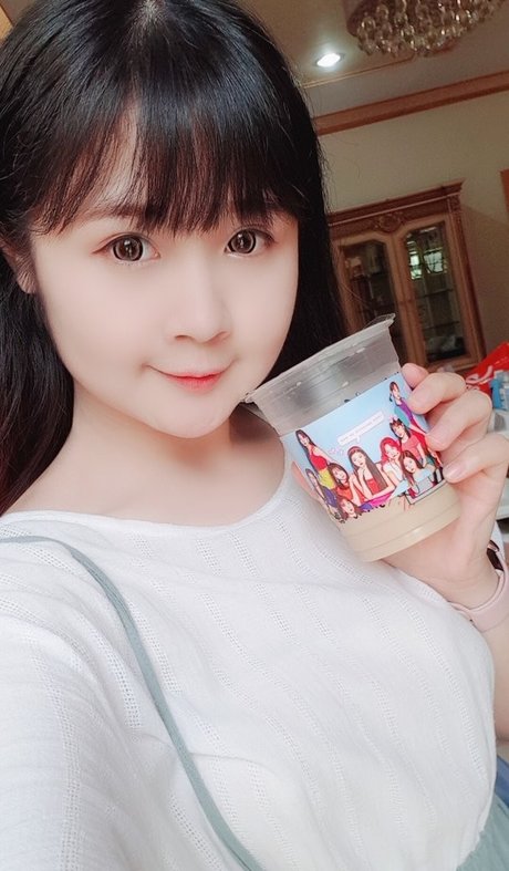 Clarissa Punipun pretty actress pics